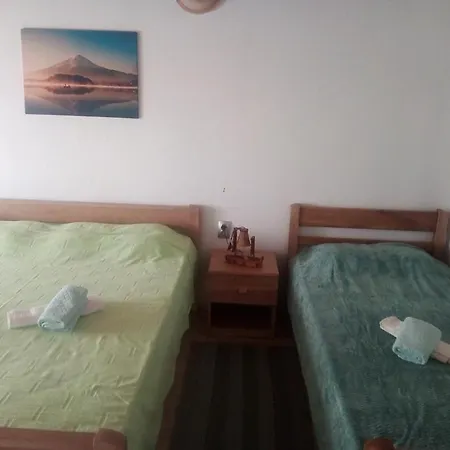 Heni Apartment *