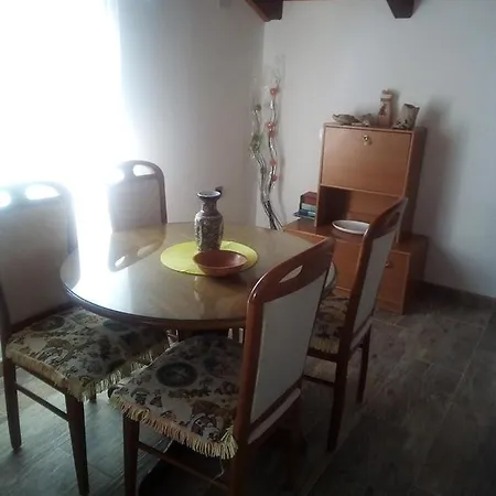 Apartment Heni
