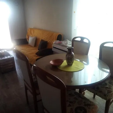 Apartment Heni *